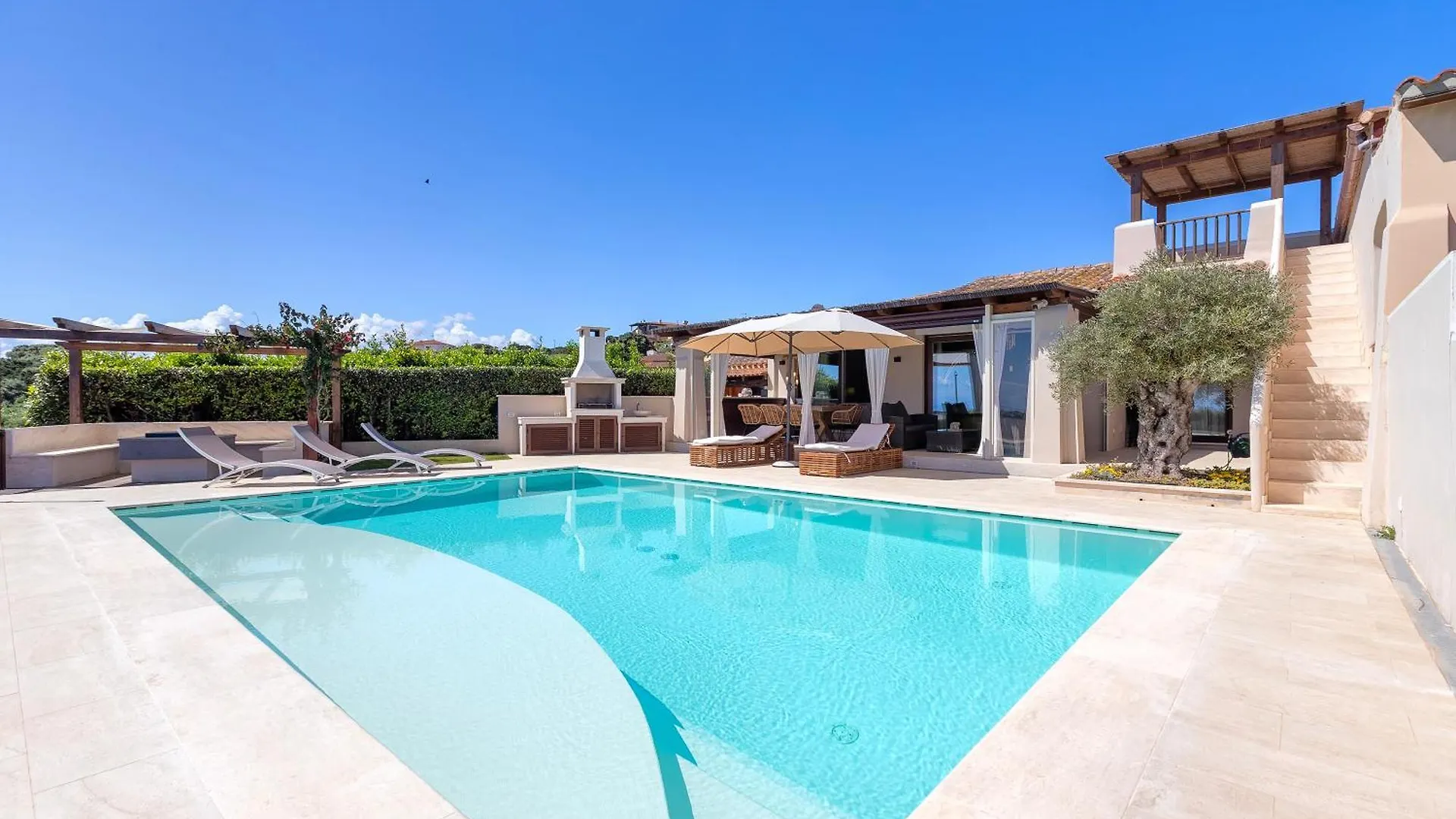 Дом отдыха Villa Flora Sea View Punta de su Torrione