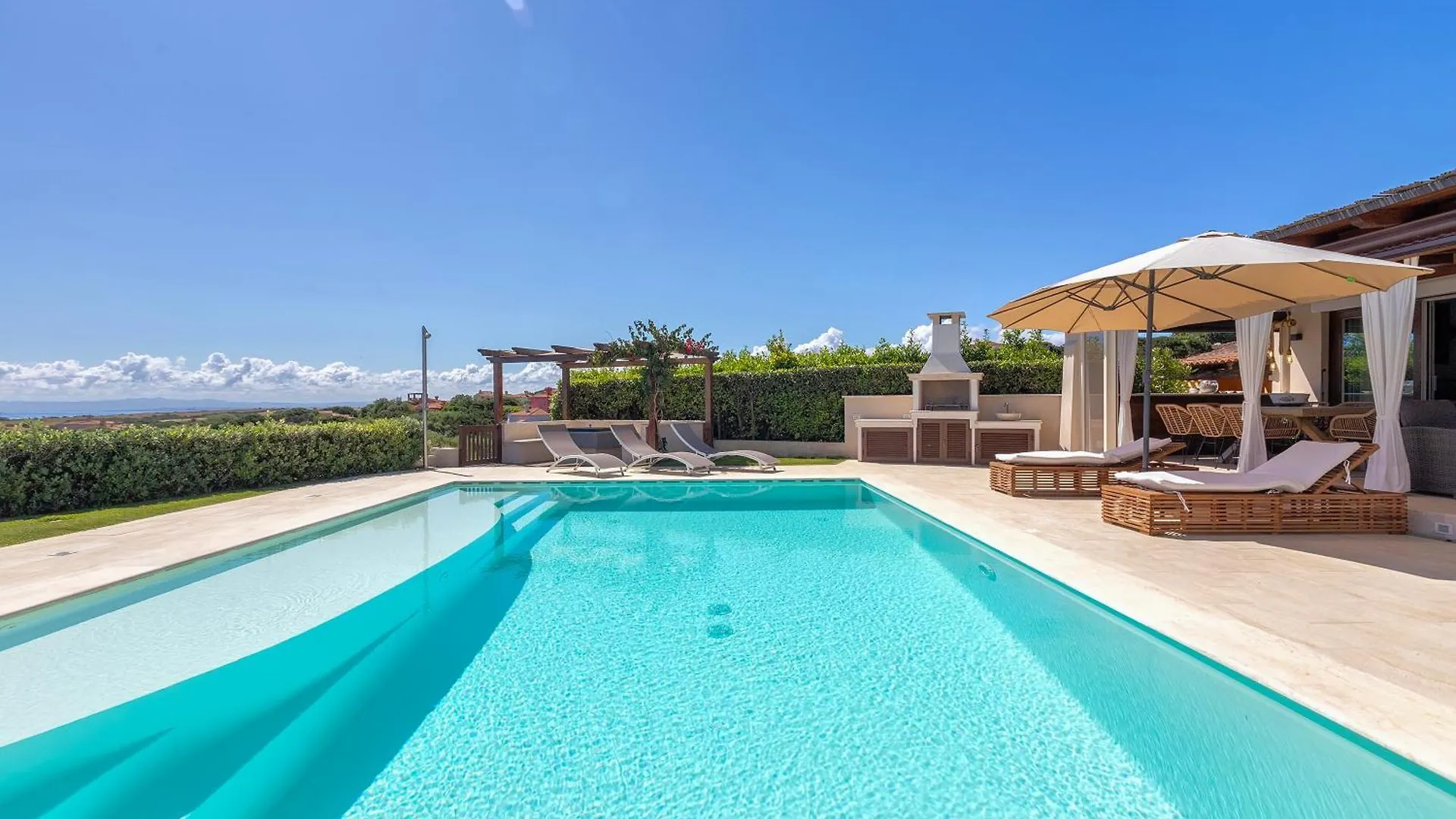 Villa Flora Sea View Punta de su Torrione 0*,
